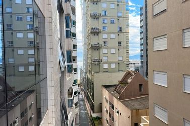 Apartamento &agrave; venda - 167m&sup2; - Meia Praia