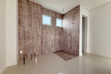 Apartamento &agrave; venda - 213m&sup2; - Meia Praia