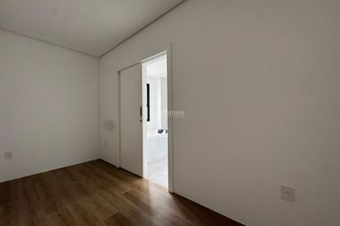 Apartamento &agrave; venda - 210m&sup2; - Centro