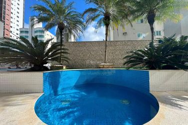 Apartamento &agrave; venda - 137m&sup2; - Centro