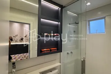 Apartamento &agrave; venda - 145m&sup2; - Meia Praia
