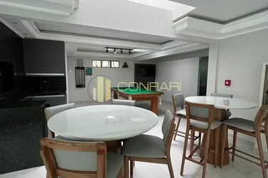 Apartamento &agrave; venda - 117m&sup2; - Meia Praia