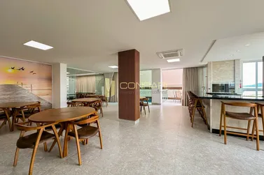 Apartamento &agrave; venda - 193m&sup2; - Meia Praia