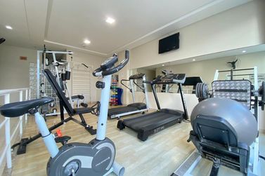 Apartamento &agrave; venda - 143m&sup2; - Meia Praia