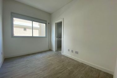Apartamento &agrave; venda - 240m&sup2; - Meia Praia