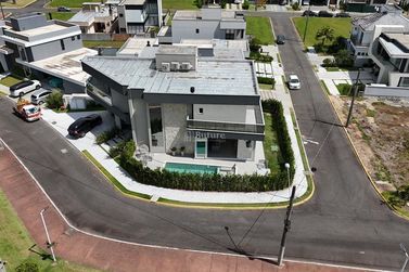 Casa &agrave; venda - 360m&sup2; - Centro