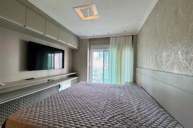Apartamento &agrave; venda - 128m&sup2; - Centro