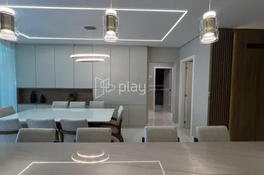 Apartamento &agrave; venda - 159m&sup2; - Meia Praia