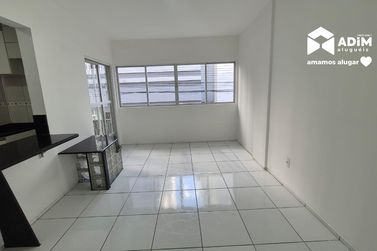 Apartamento para alugar - 103m&sup2; - Centro