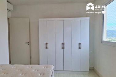 Apartamento para alugar - 134m&sup2; - Meia Praia