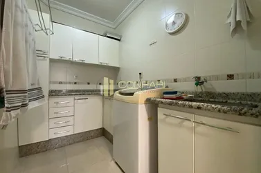 Apartamento &agrave; venda - 117m&sup2; - Meia Praia
