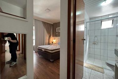 Apartamento &agrave; venda - 140m&sup2; - Meia Praia