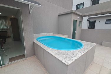 Apartamento &agrave; venda - 69m&sup2; - Meia Praia