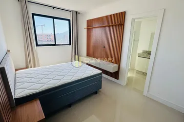 Apartamento &agrave; venda - 139m&sup2; - Meia Praia