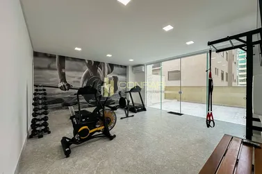 Apartamento &agrave; venda - 193m&sup2; - Meia Praia