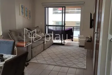 Apartamento &agrave; venda - 95m&sup2; - Meia Praia