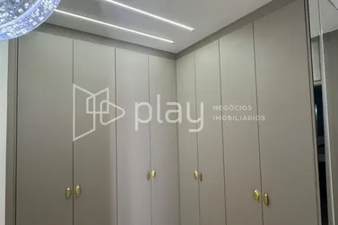 Apartamento &agrave; venda - 145m&sup2; - Meia Praia