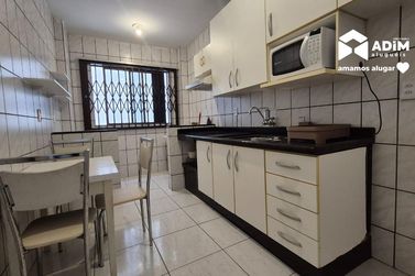 Apartamento para alugar - 75m&sup2; - Centro