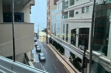 Apartamento para alugar - 106m&sup2; - MEIA PRAIA