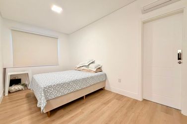 Apartamento &agrave; venda - 160m&sup2; - Centro
