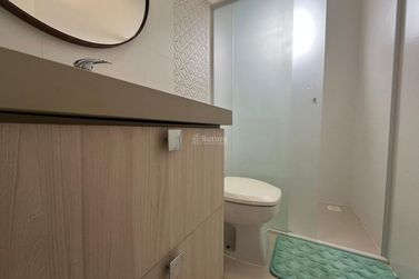 Apartamento &agrave; venda - 85m&sup2; - Meia Praia