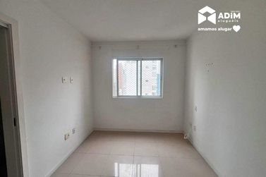 Apartamento para alugar - 95m&sup2; - Centro