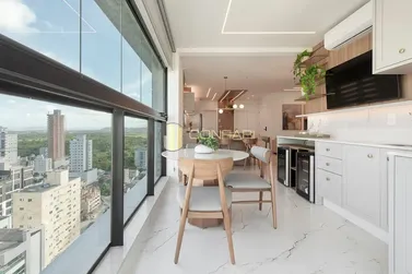 Apartamento &agrave; venda - 114m&sup2; - Meia Praia