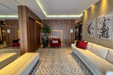 Apartamento &agrave; venda - 164m&sup2; - Meia Praia