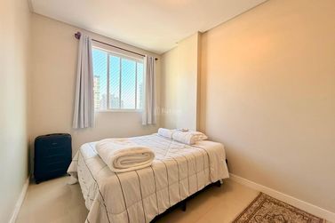 Apartamento &agrave; venda - 145m&sup2; - Meia Praia