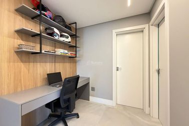 Apartamento &agrave; venda - 126m&sup2; - Centro