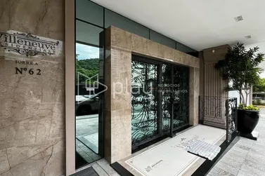 Apartamento &agrave; venda - 70m&sup2; - Meia Praia