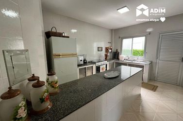 Casa para alugar - 323m&sup2; - Barra