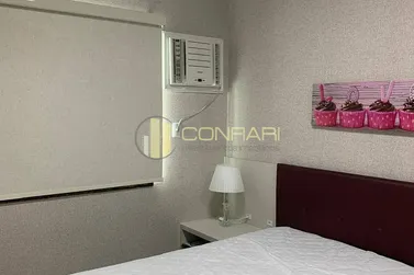 Apartamento &agrave; venda - 140m&sup2; - Meia Praia