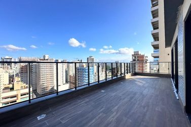 Apartamento &agrave; venda - 276m&sup2; - Meia Praia