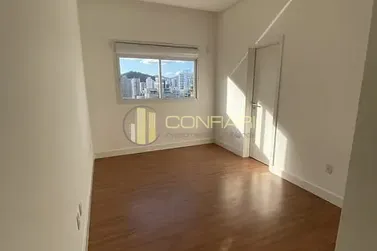 Apartamento &agrave; venda - 164m&sup2; - Meia Praia