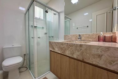 Apartamento &agrave; venda - 180m&sup2; - Meia Praia