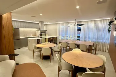Apartamento &agrave; venda - 147m&sup2; - Pereque