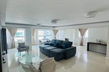 Apartamento para alugar - 225m&sup2; - Centro