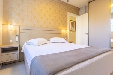 Apartamento &agrave; venda - 121m&sup2; - Meia Praia