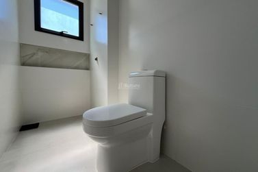 Apartamento &agrave; venda - 132m&sup2; - Meia Praia