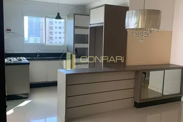 Apartamento para alugar - 150m&sup2; - Meia Praia
