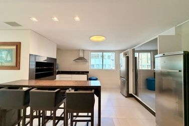 Apartamento &agrave; venda - 138m&sup2; - Centro