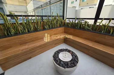 Apartamento &agrave; venda - 105m&sup2; - Meia Praia