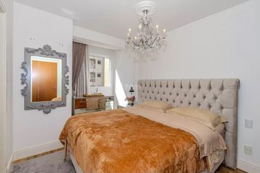 Apartamento &agrave; venda - 180m&sup2; - Centro