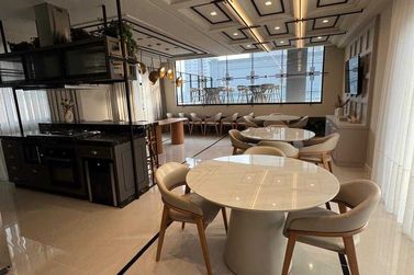 Apartamento &agrave; venda - 110m&sup2; - Meia Praia