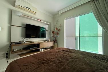 Apartamento &agrave; venda - 100m&sup2; - Meia Praia
