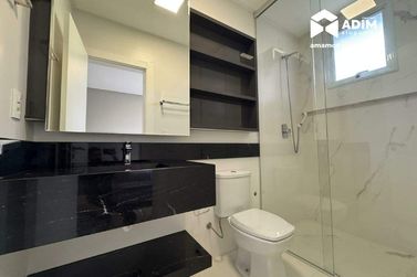 Apartamento para alugar - 132m&sup2; - Meia Praia