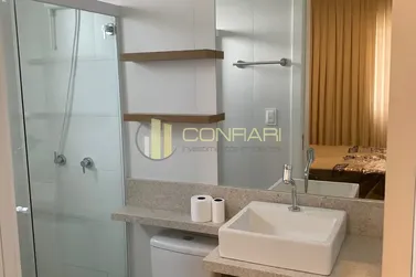 Apartamento para alugar - 95m&sup2; - Meia Praia