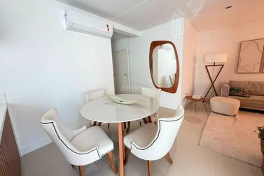 Apartamento &agrave; venda - Meia Praia