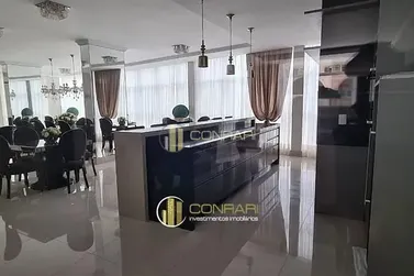 Apartamento &agrave; venda - 234m&sup2; - Meia Praia